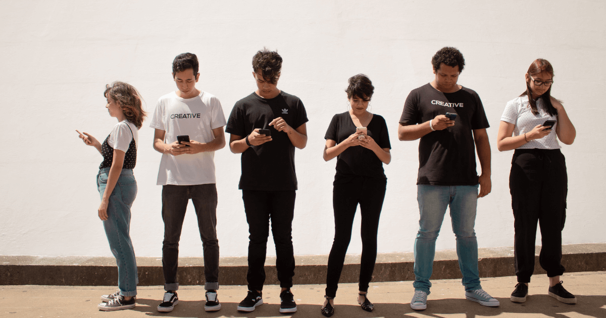 The Generation Z, aged approximately between 10 to 25 years old, not only represents the new generation of consumer power but also stands as the "first wave of digital natives."